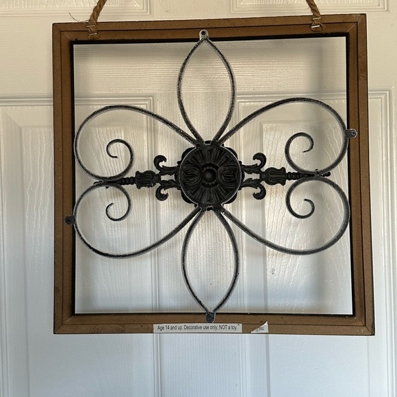 Chic Rustic White Metal Wall Decor for a Timeless Home Ambiance Wall Art - Picture 5 of 7